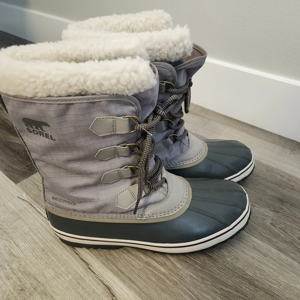 SOREL Waterproof Winter Boots Faux Fur Lined Gray Duck Boots Men Size 10